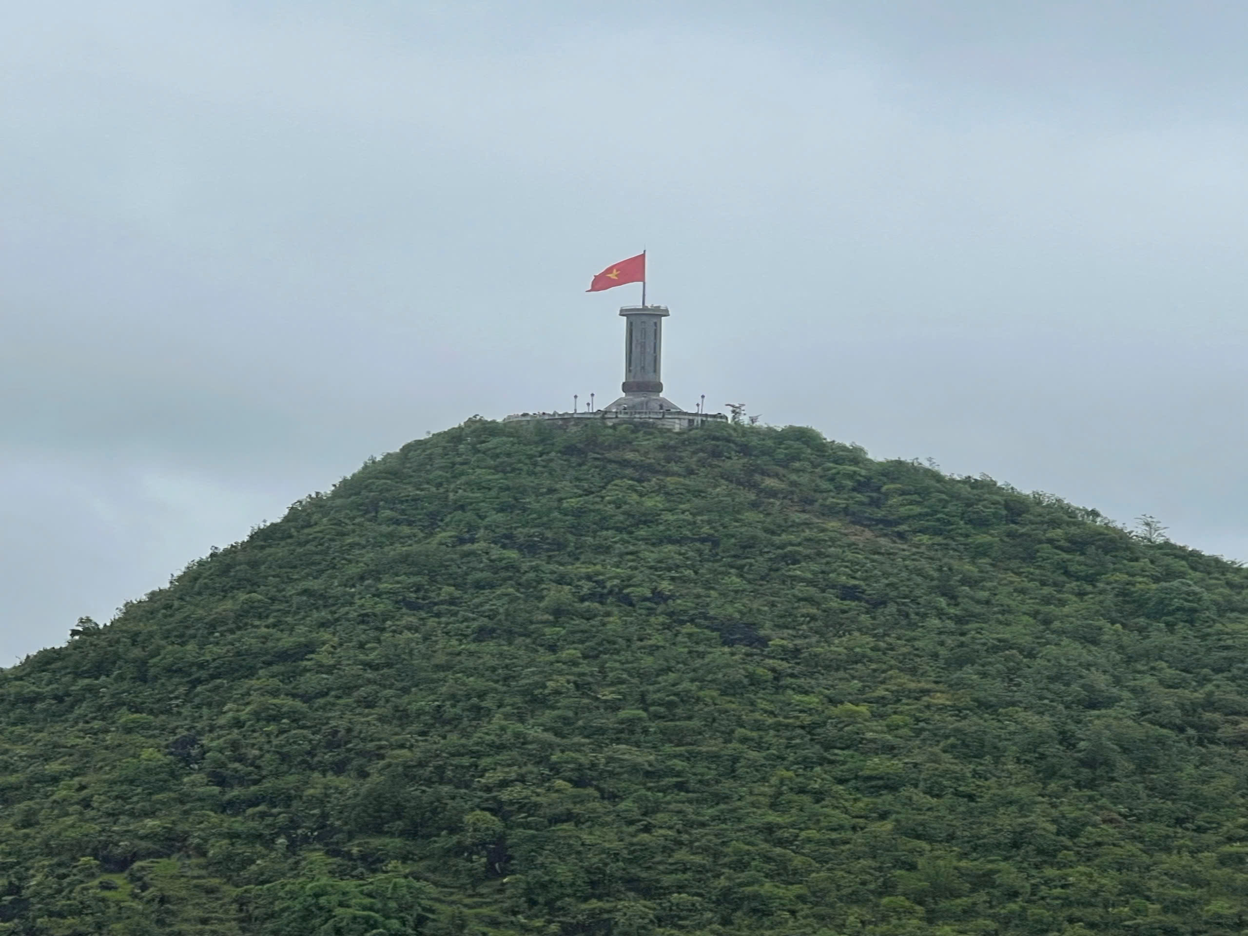 A Journey Through Ha Giang's Majestic Landscapes: A Onetrip Guide's Discovery 5 929d4ce1d3ef65b13cfe A Journey Through Ha Giang's Majestic Landscapes: A Onetrip Guide's Discovery