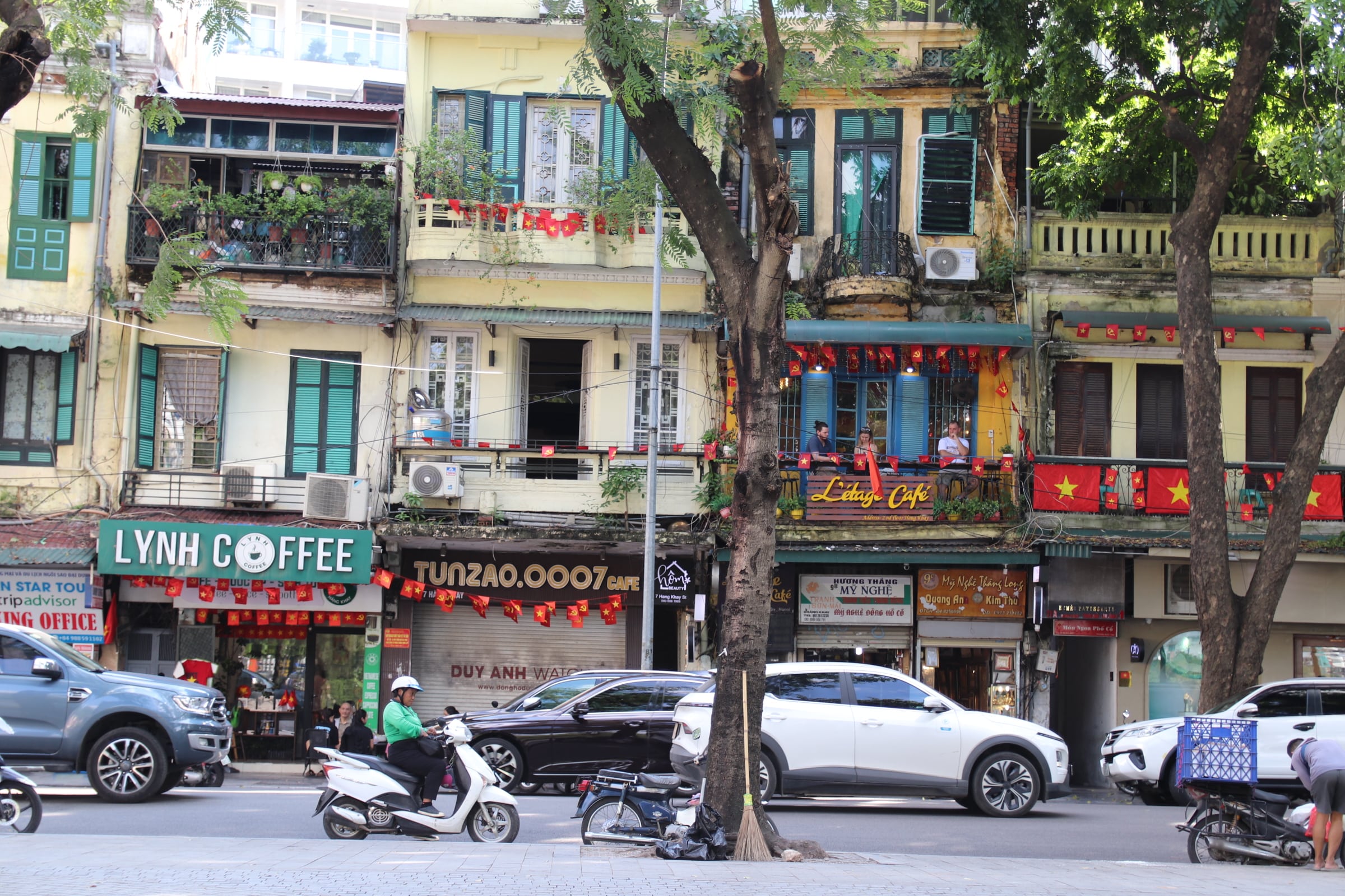 IMG 0826 min Lanterns, Pho, and Golden Leaves: Discovering Hanoi in Autumn 2025