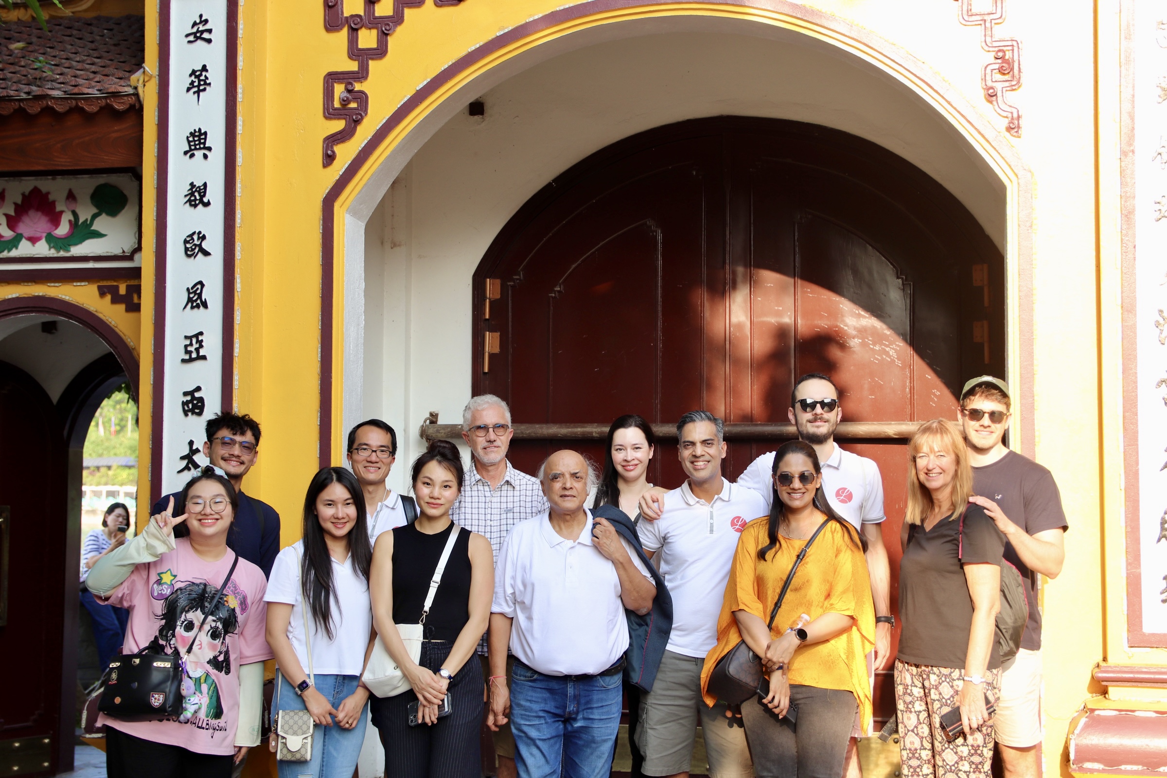 IMG 1127 What a beautiful day in Hanoi with Niten and the League of Lawyers.