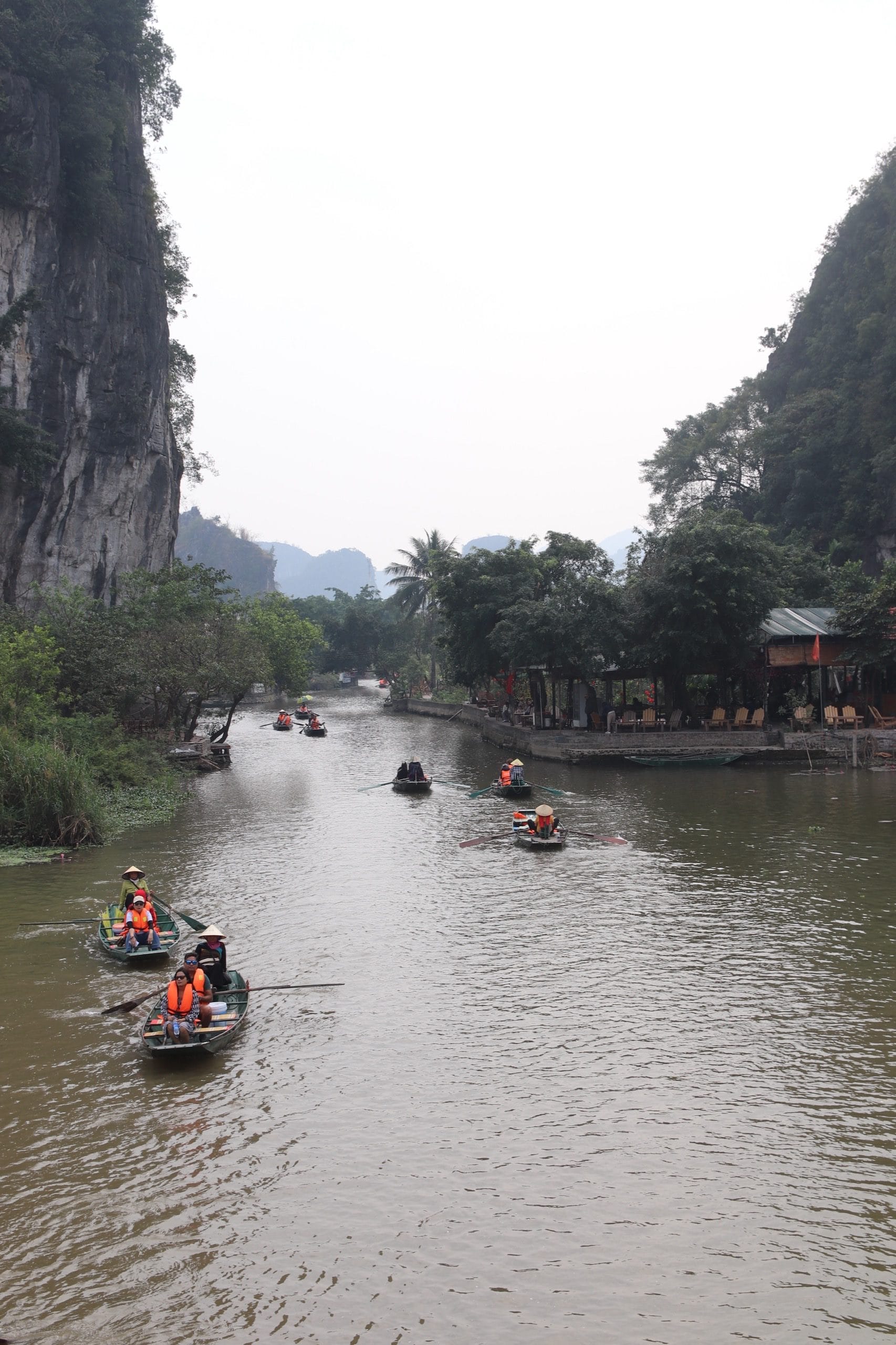 Ninh Binh Train Tour with Boat Ride and Lunch 9 Ninh Binh Train Tour with Boat Ride and Lunch - Image 9