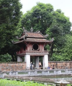 hanoi temple of literature hoa lo prison guided tour3 Hanoi: Temple of Literature & Hoa Lo Prison Guided Tour